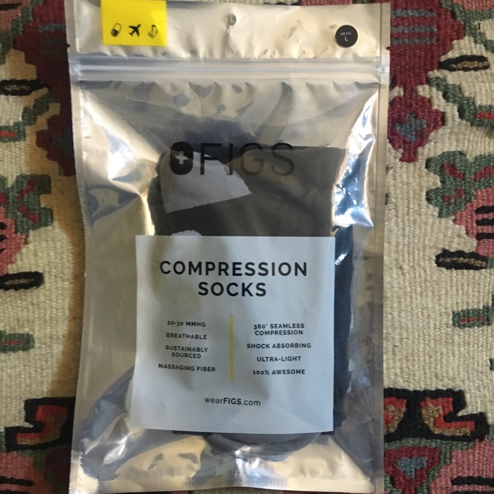 Men’s Figs Compression Socks (Large)